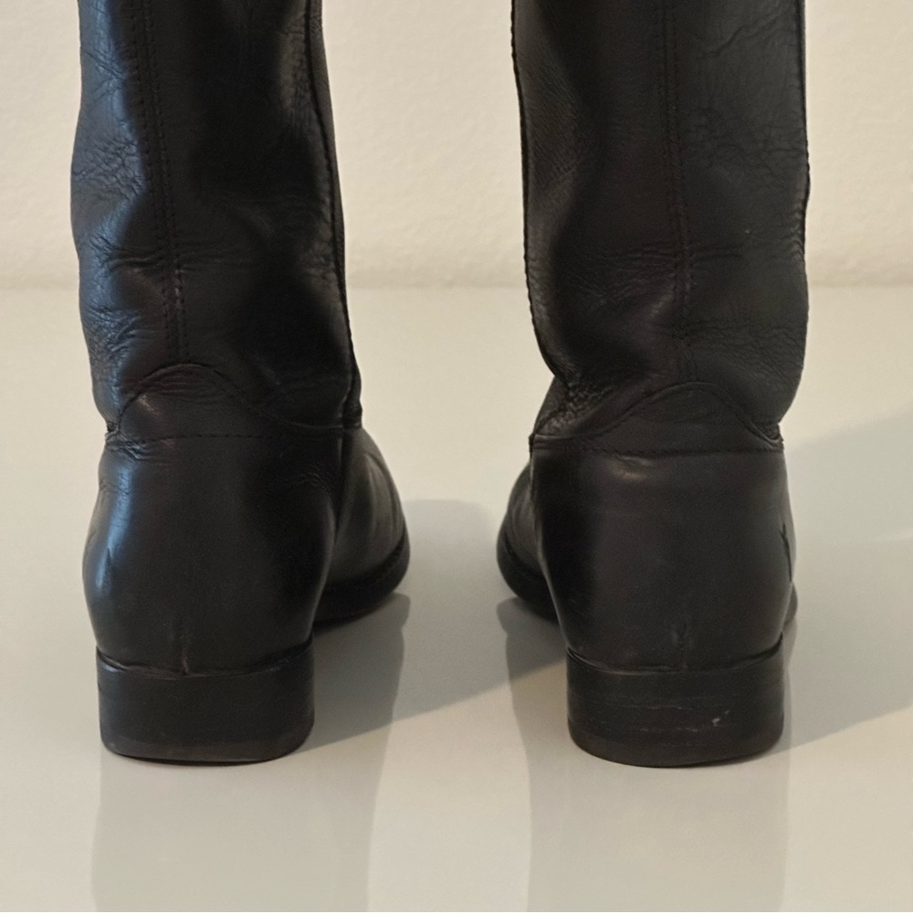 FRYE - Picture 9 of 10